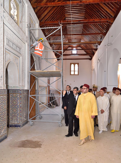 SM le Roi visite chantier MosquCe Oueld El Hamra S