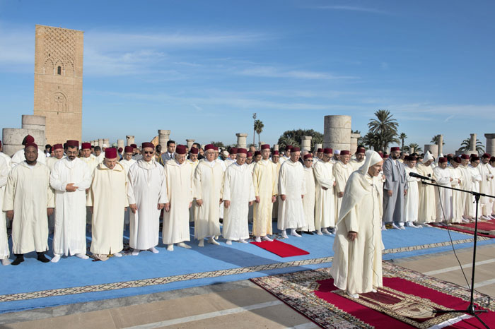 إقامة صلاة الاستسقاء بمسجد حسان في الرباط بحضور صاحب السمو الملكي ولي العهد الأمير مولاي الحسن