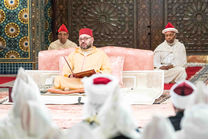 ألقت الدرس، الأستاذة أماني برهان الدين لوبيس، رئيسة مجلس العلماء الإندونيسي لشؤون المرأة والشباب والأسرة، متناولة بالدرس والتحليل موضوع : "بناء الحضارة الإسلامية بين الأصل المشهود والتجديد المنشود"