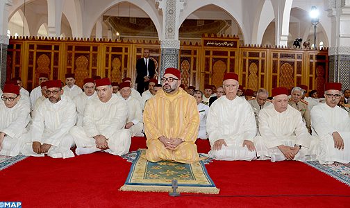 أمير المؤمنين يؤدي صلاة الجمعة بمسجد " القدس " بمدينة سلا SM le Roi prière du Vendredi mosquée Al Qods M 210918