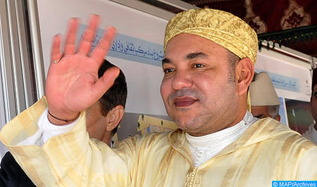 أمير المؤمنين يدشن بابن مسيك مسجد"فلسطين" ويؤدي به صلاة الجمعة sm le roi 0016 23