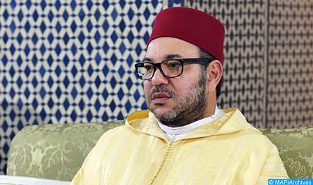 أمير المؤمنين يؤدي صلاة الجمعة بمسجد فلسطين بالدار البيضاء sm le roi 009 86
