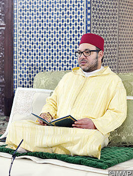 أمير المؤمنين يترأس بالمسجد الأعظم بالرباط حفلا دينيا إحياء لليلة المولد النبوي الشريف sm roi veillee religieuse m 040212