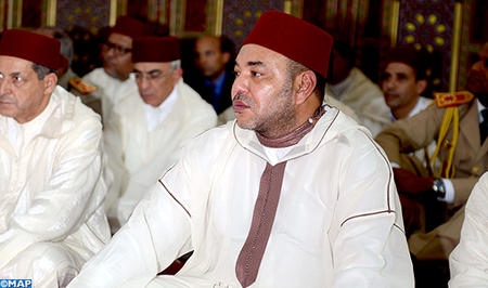 أمير المؤمنين يؤدي صلاة الجمعة بمسجد "الساقية الحمراء" بالدار البيضاء sm roi priere vendredi mosquee sakia el hamra casablanca 13 09 2013