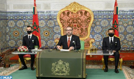 جلالة الملك يوجه خطابا ساميا إلى الأمة بمناسبة الذكرى الخامسة والأربعين للمسيرة الخضراء المظفرة