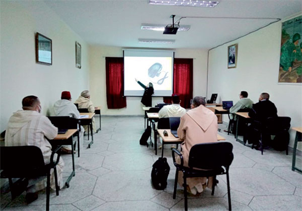 تكوين الأئمة المرشدين الموضوعين رهن إشارة الحاميات العسكرية