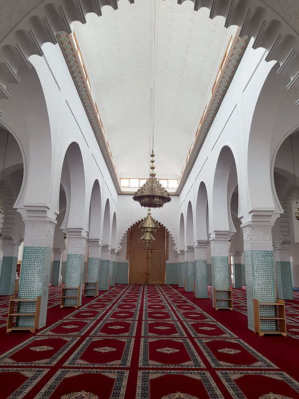  مسجد بحي الشباب بالدار البيضاء