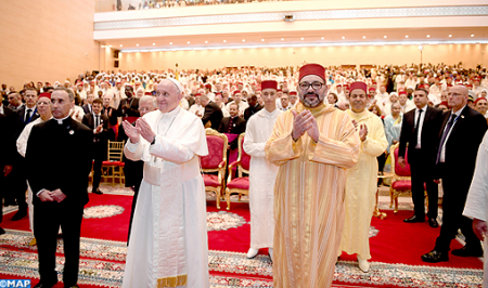 SM le Roi Pape visitent lInstitut Mohammed VI de formation des Imams M