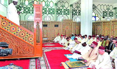 المسجد الكبير لحي ريفيرا كولف بأبيدجان image004