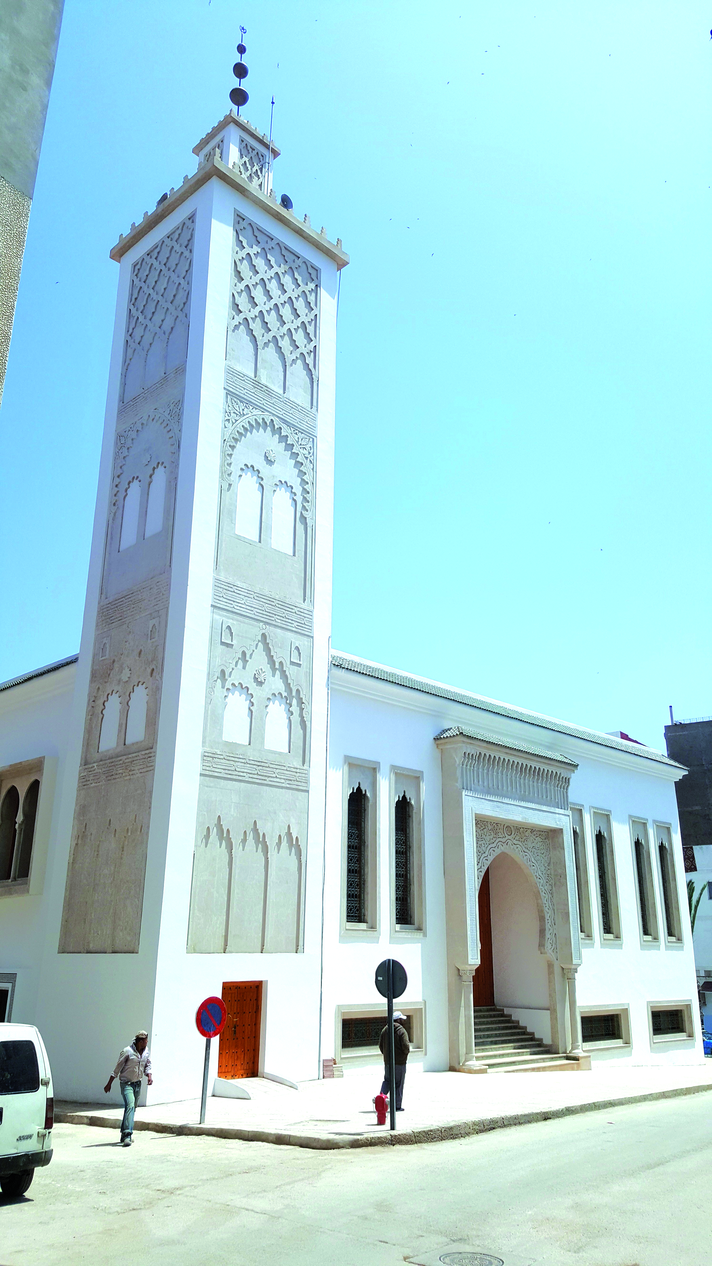 إعادة بناء مسجد غينيا بالحسيمة