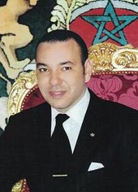 أمير المؤمنين يدشن "مسجد محمد السادس" ببني ملال ويؤدي به صلاة الجمعة أمير المؤمنين يدشن "مسجد محمد السادس" ببني ملال ويؤدي به صلاة الجمعة