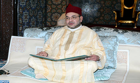 أمير المؤمنين يترأس الدرس السابع من سلسلة الدروس الحسنية الرمضانية لعام 1434 أمير المؤمنين يترأس الدرس السابع من سلسلة الدروس الحسنية الرمضانية لعام 1434