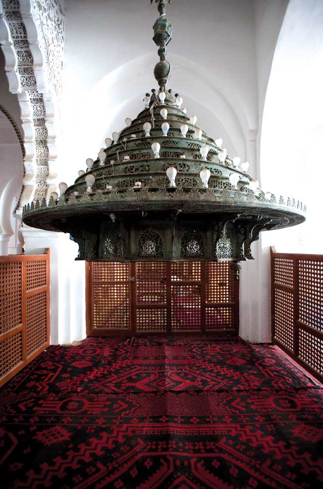 ثريا المسجد الأعظم، تازة
